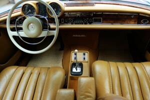 Immagine 10/79 di Mercedes-Benz 280 SE 3,5 (1970)