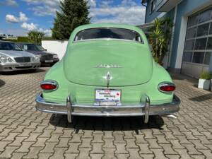 Image 7/82 of Packard Deluxe (1950)
