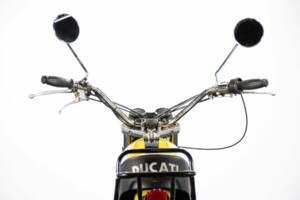 Bild 29/50 von Ducati 450 Scrambler (1969)