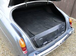 Image 47/50 of Bentley S 3 (1964)