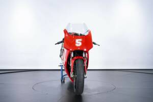 Immagine 5/50 di Ducati DUMMY (1999)