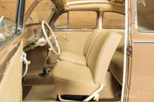 Immagine 13/19 di Volkswagen Maggiolino 1200 Export "Oval" (1957)