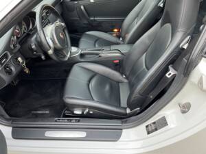 Image 46/57 de Porsche 911 Targa 4S (2010)