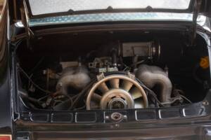 Bild 48/50 von Porsche 911 Carrera 3.2 (1988)