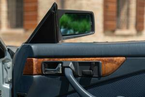 Afbeelding 28/50 van Mercedes-Benz 380 SEC (1982)