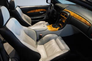 Afbeelding 8/20 van Aston Martin DB 7 Vantage (2003)