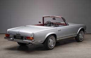 Bild 21/44 von Mercedes-Benz 280 SL (1970)