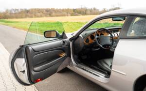 Bild 17/37 von Jaguar XKR (2001)