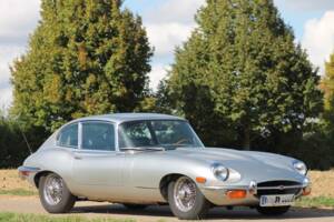 Bild 33/38 von Jaguar E-Type (2+2) (1968)