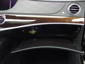 Bild 29/99 von Mercedes-Benz Maybach S 500 (2015)