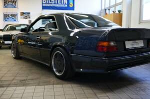 Afbeelding 11/35 van Mercedes-Benz 300 CE-24 (1992)