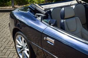 Bild 7/50 von Aston Martin DB 7 Vantage Volante (2001)