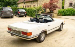 Afbeelding 8/42 van Mercedes-Benz 280 SL (1977)