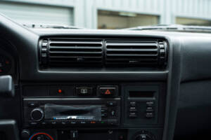 Image 20/37 of BMW M3 Sport Evo (1990)