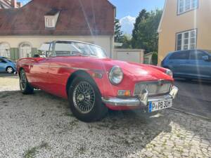 Image 7/81 de MG MGB (1976)