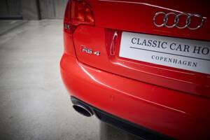 Image 38/95 of Audi RS4 Avant (2006)