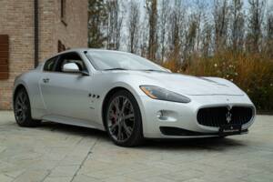Bild 2/50 von Maserati GranTurismo S (2009)
