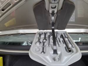 Bild 20/24 von BMW 318i (1989)