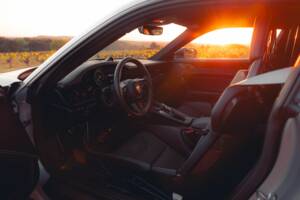 Imagen 79/80 de Porsche 911 S/T (2023)