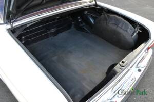 Image 14/50 of Mercedes-Benz 250 SE (1966)