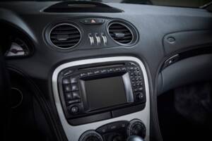 Image 62/99 de Mercedes-Benz SL 55 AMG (2005)