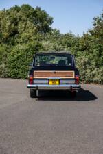 Bild 14/44 von Jeep Grand Wagoneer (1988)