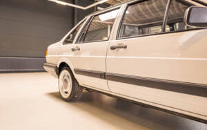 Image 34/132 of Volkswagen Santana 1.8 (1985)