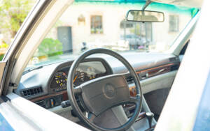 Imagen 5/64 de Mercedes-Benz 500 SEL (1984)