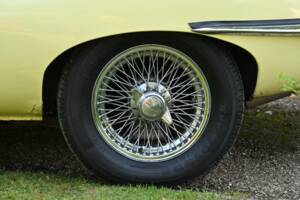 Image 9/39 of Jaguar E-Type (2+2) (1970)