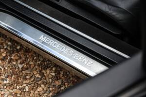 Image 32/43 of Mercedes-Benz SL 280 (2002)