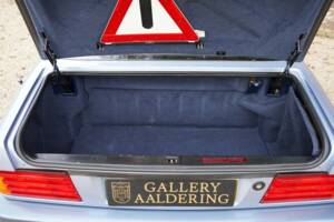 Image 12/50 de Mercedes-Benz 300 SL (1991)