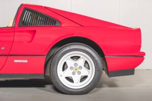 Bild 19/43 von Ferrari 328 GTS (1985)