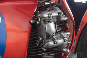 Image 16/22 of Aermacchi Harley-Davidson DUMMY (1969)