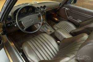 Image 2/19 of Mercedes-Benz 560 SL (1988)