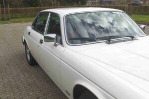 Bild 17/68 von Jaguar XJ 6 4.2 (1985)