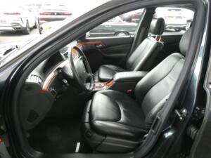 Bild 9/16 von Mercedes-Benz S 320 (1999)