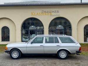 Bild 6/24 von Mercedes-Benz 280 TE (1984)