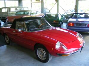 Immagine 15/77 di Alfa Romeo Spider Veloce 2000 (1981)