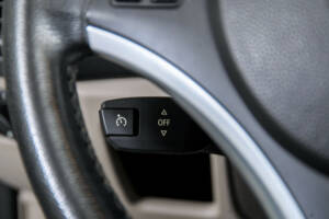 Image 32/50 of BMW 118i (2008)