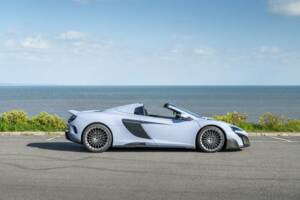 Image 5/37 of McLaren 675LT Spider (2016)