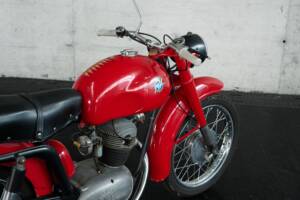Image 20/28 of MV Agusta 125 TR (1958)