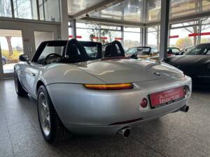 Bild 25/34 von BMW Z8 (2000)