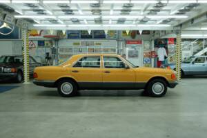 Bild 12/50 von Mercedes-Benz 280 SE (1981)