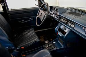 Afbeelding 21/50 van Mercedes-Benz 240 D (1976)