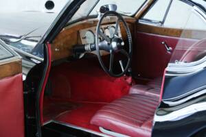 Image 12/47 de Jaguar XK 120 FHC (1954)