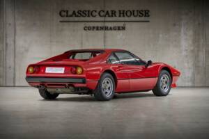 Image 36/97 of Ferrari 308 GTB Quattrovalvole (1983)