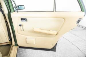 Afbeelding 36/50 van Mercedes-Benz 300 D (1978)