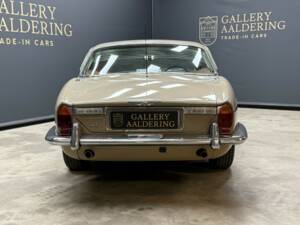 Bild 6/50 von Jaguar XJ 6 4.2 (1972)