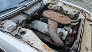 Image 37/122 of BMW 3.0 CSi (1975)