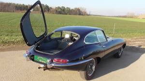 Image 29/50 of Jaguar E-Type (1967)